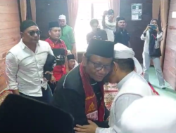 Mahfud MD Sambangi Tuan Guru Besilam, Warga : Selamat Datang Pak AMIN